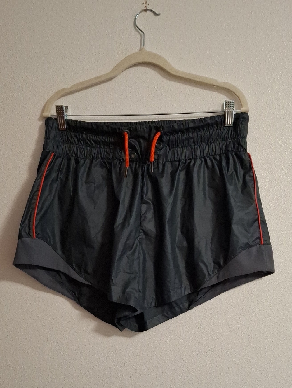 Zella Gray Lightweight Elastic Waist Shorts Size Large